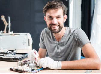 18 - Trilha Personalizada Curso Técnico em Eletrônica 1 - 25 Anos CECON